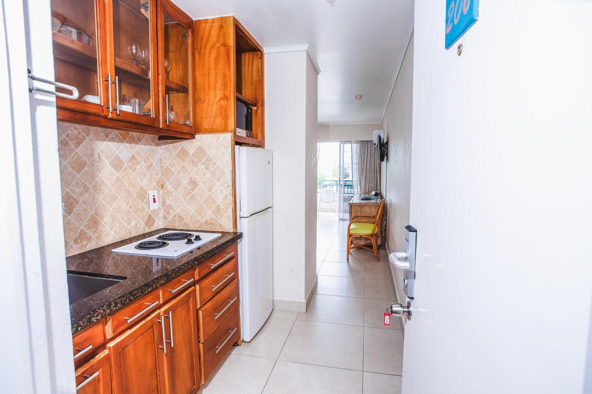 Blue Horizon Hotel Rockley Екстер'єр фото