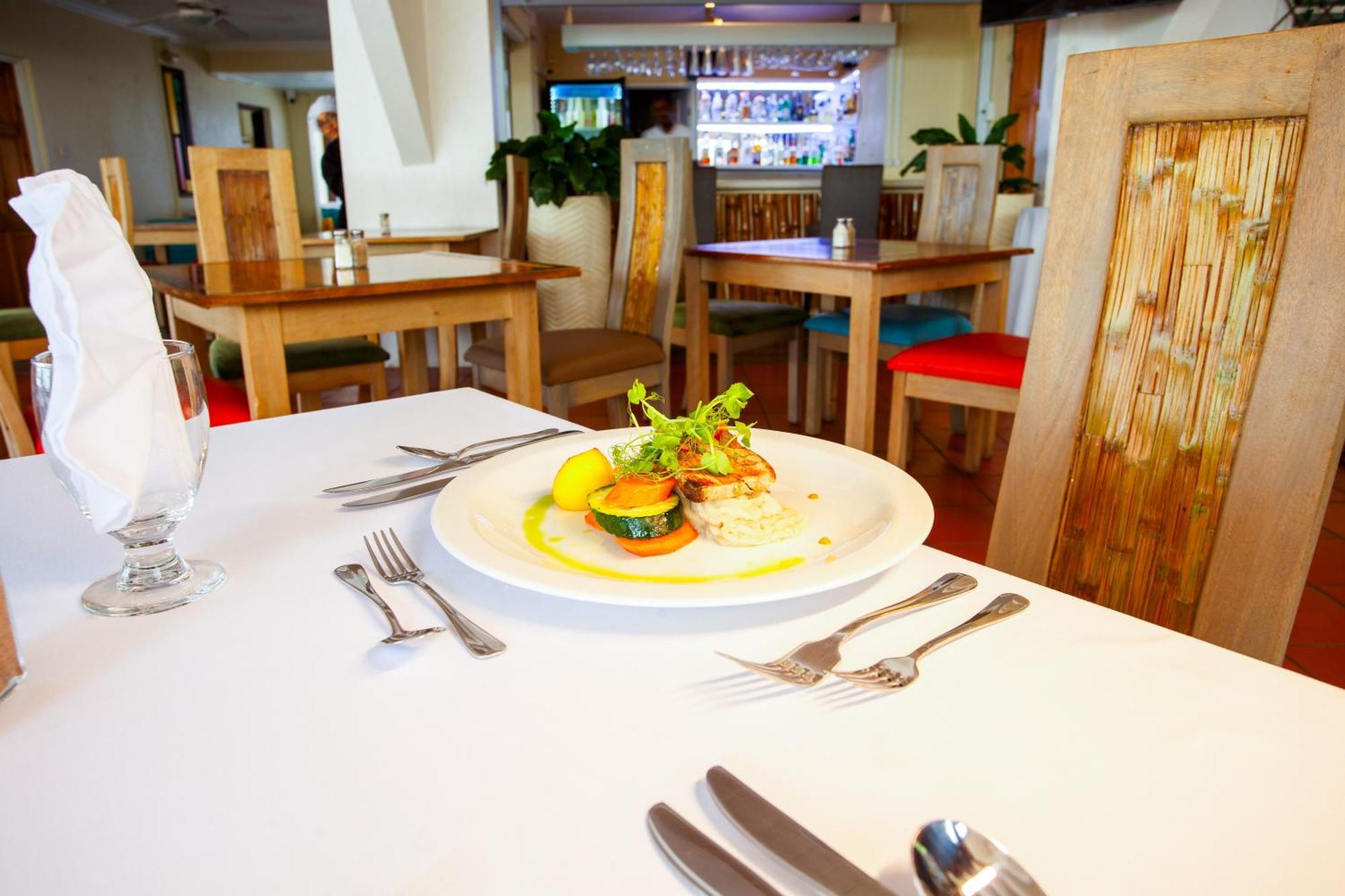 Blue Horizon Hotel Rockley Екстер'єр фото